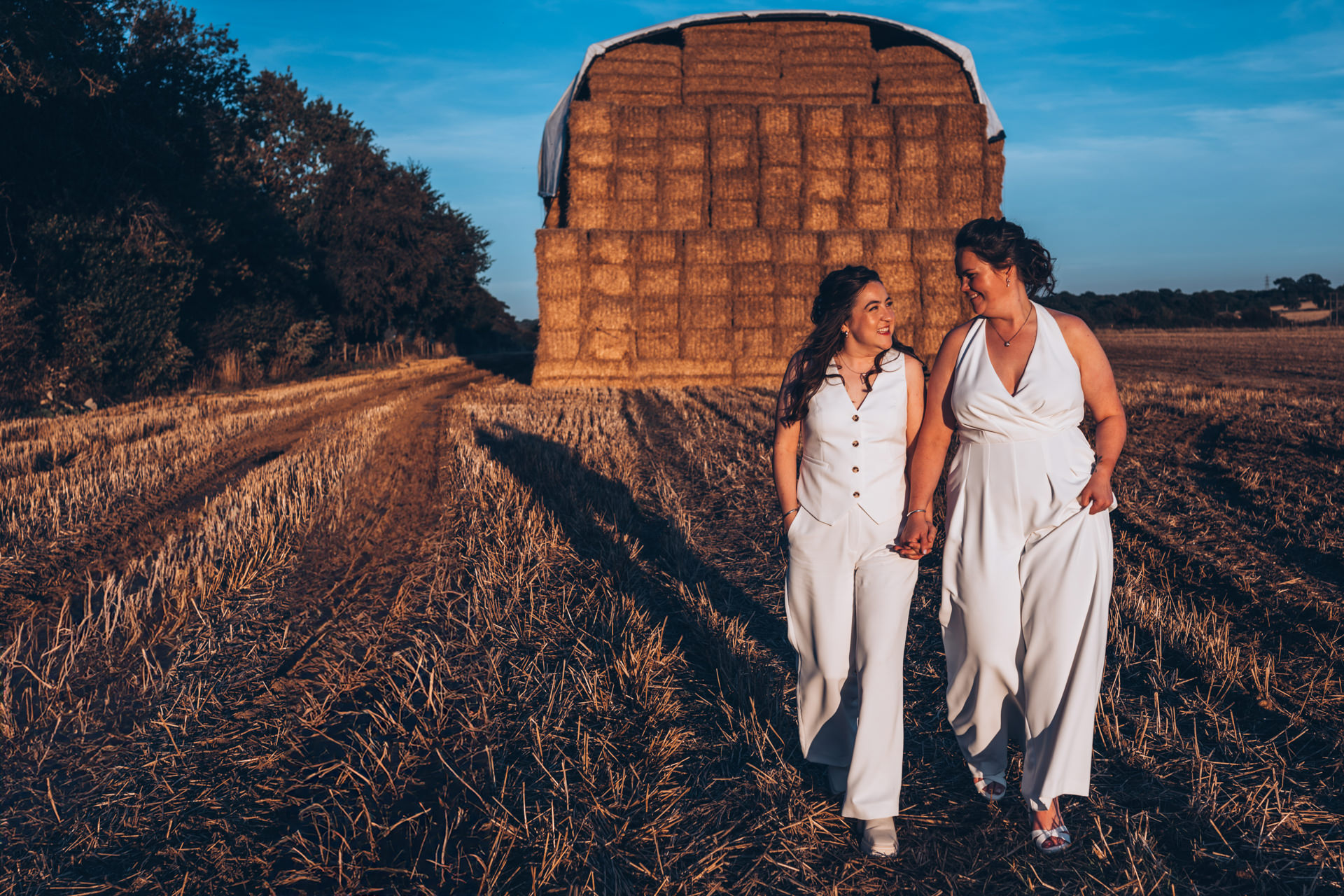 Bride and groom wedding photos at south farm